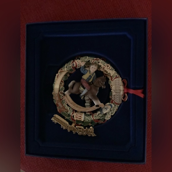 COPY - The White House 2003 Christmas Ornament Ulysses S. Grant & Mrs. Grant Ch… - Picture 3 of 3